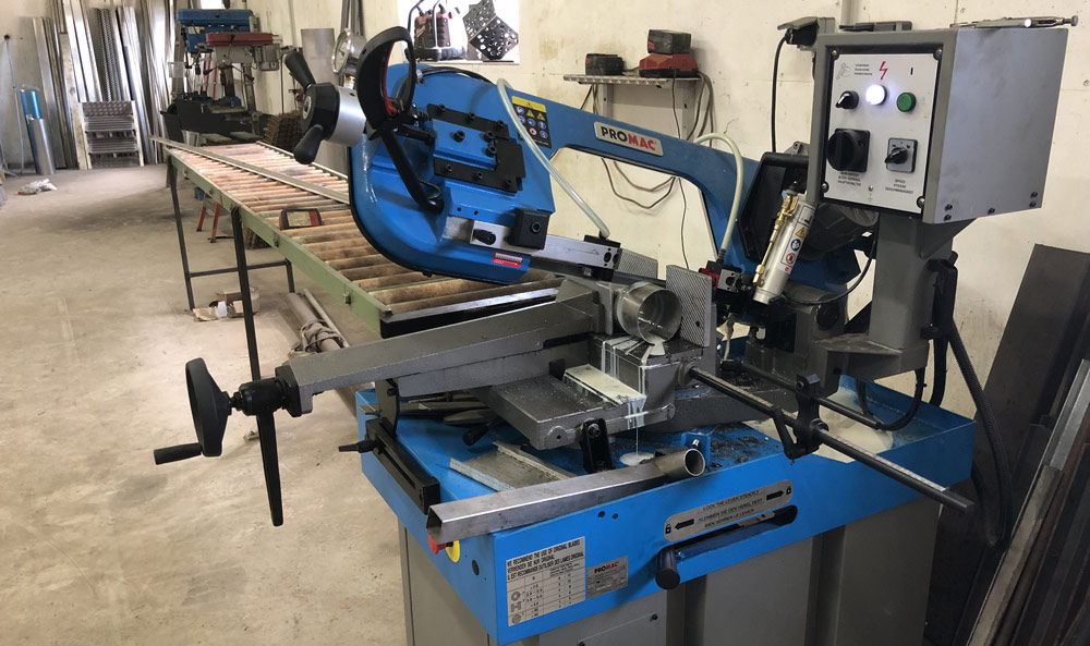 Scie A Ruban Europe Negoce